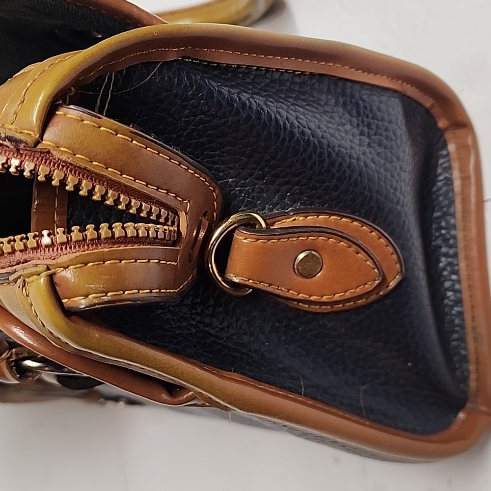 Dooney & Bourke Vintage Navy Blue and Tan Quality Leather Satchel Doctors Bag - Picture 9 of 15